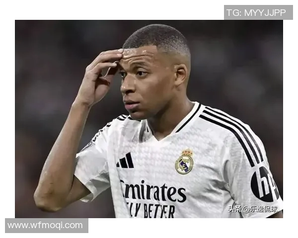 足球明星萌图大集合可爱瞬间尽在其中让你爱上他们的另一面